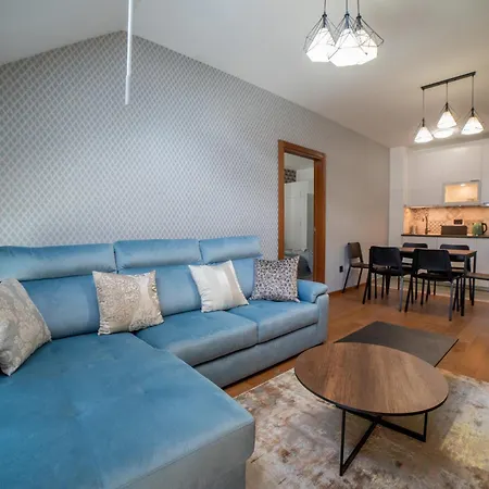 Golden Pineview 아파트 즐라티보